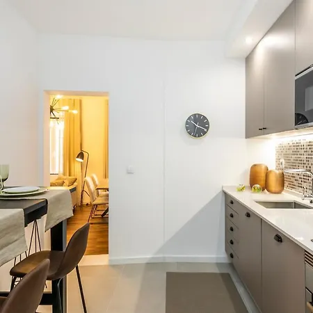 아파트 Lively 2 Bedroom In Iconic Alfama! *